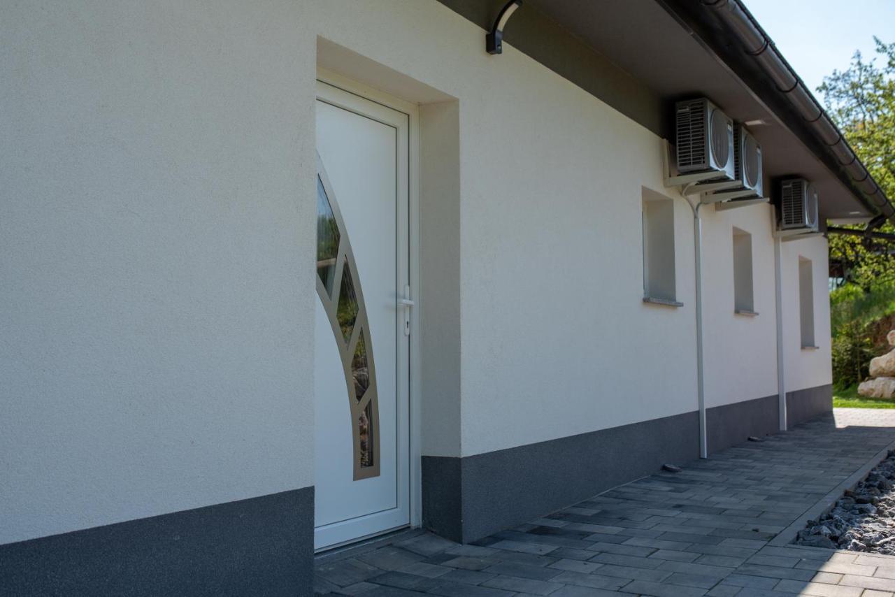 Apartmaji Gracner Dramlje Екстер'єр фото